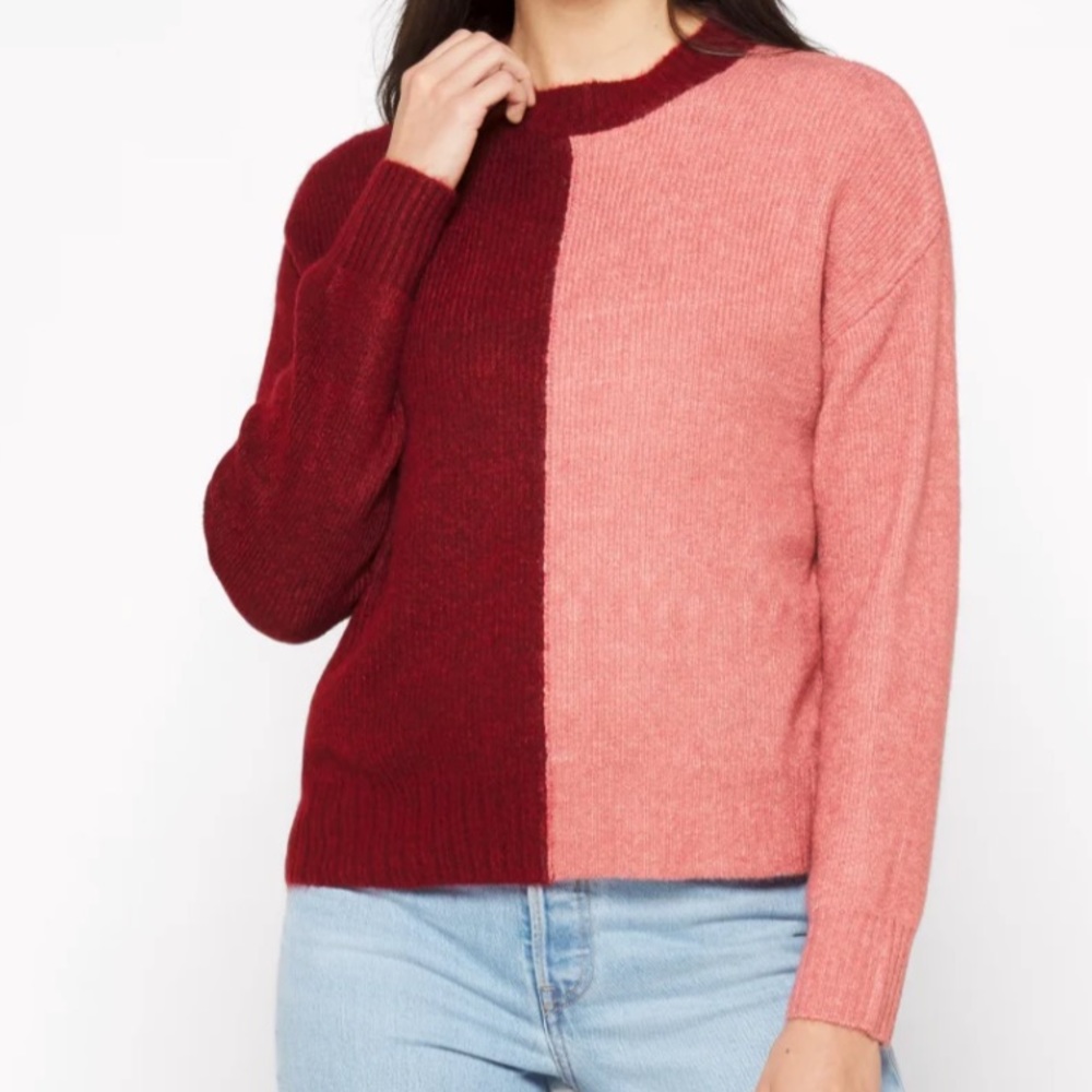 Vigoss Split Red/Pink Sweater